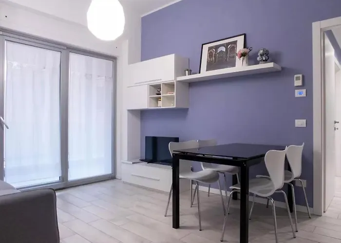 Modern Apartment In Milan